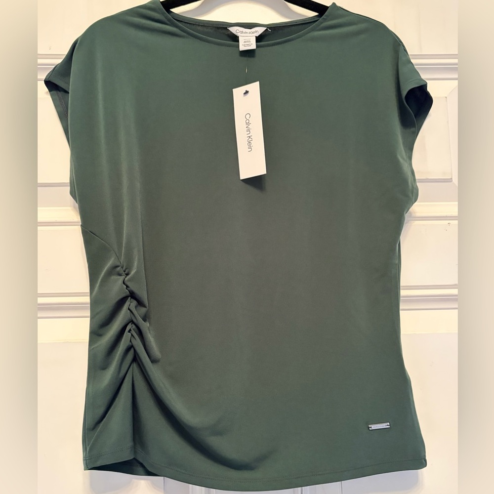 NWT Calvin Klein Women's Olive Short Sleeve Top